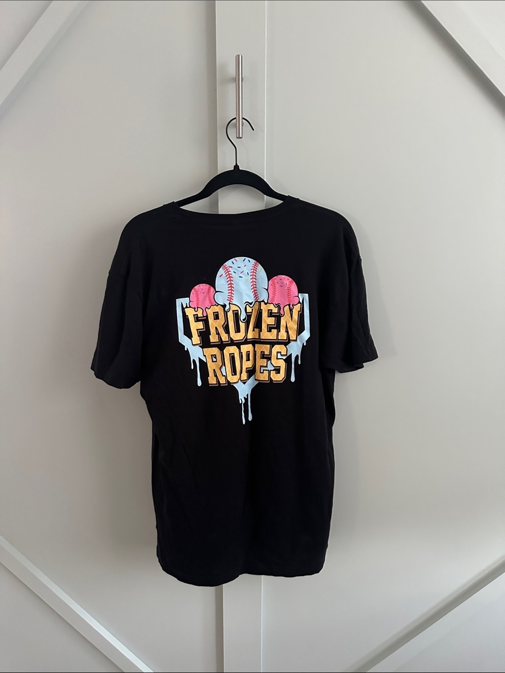 BSDLifestyle 101 Apparel Frozen Ropes graphic baseball tee in black, size Large. - Picture 2 of 3